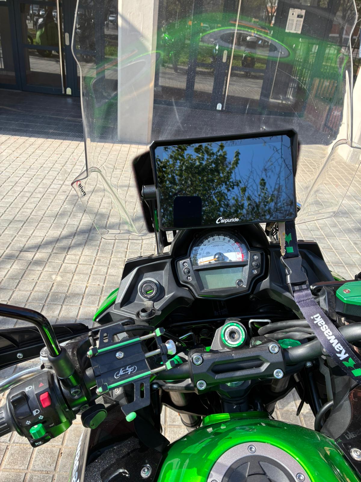 SOPORTE CARPURIDE EXTRAÍBLE con LLAVE para BARRA de moto GPS, Carplay, Smartphone, etc...