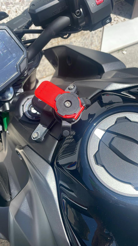 Kawasaki Z900 Soporte móvil para Quadlock